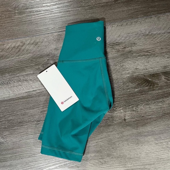 Lululemon Wunder Train High Rise Short 8" - Picture 3 of 6